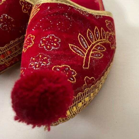 Traditional Red Embroidered Costume Slippers - Picture 3 of 11